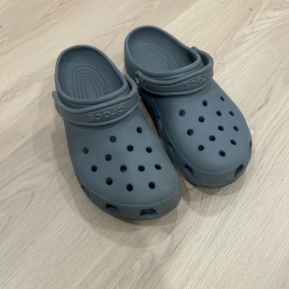 Crocs , size 11 , super comfortable - Picture 1 of 3